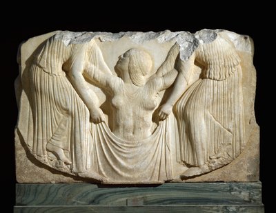 Arte grega: "o nascimento de Vénus saindo das ondas apoiadas pelas Horas" Alívio do trono Ludovisi, de Locri. 460-450 AC - Museo Nazionale Romano (Palazzo Altemps) - Magna Graecia (Grande Grécia): Trono de Ludovisi; o nascimento de Afrodite - Marb de Greek