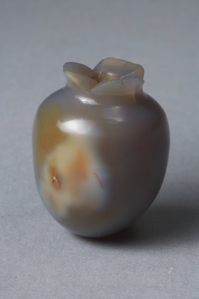 Recipiente helenístico em forma de fruta (calcedônia) de Greek