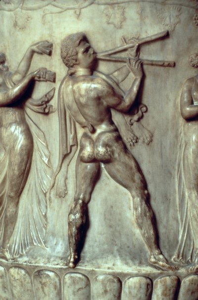 A cratera Borghese ou vaso, detalhe de relevo representando um homem tocando a flauta dupla, neo-ático, c.40-30 bc mármore de Greek