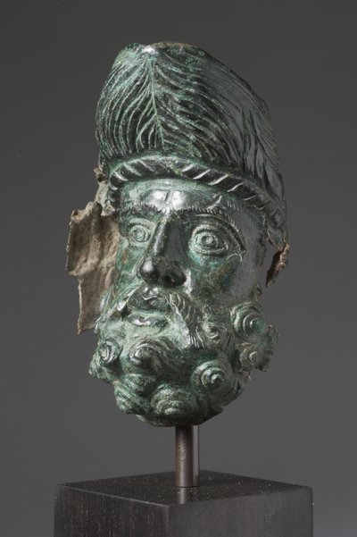Bico de embarcação em forma de cabeça de Herakles (bronze) de Greek