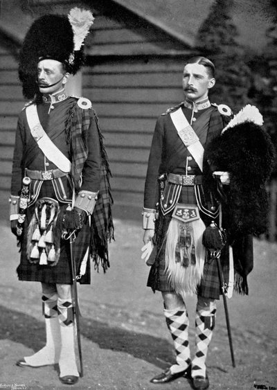 Um capitão e subalterno dos 93º Highlanders, 1896 de Gregory and Co