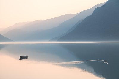 Lago da Montanha Ennevoada de Gustav Davidsson