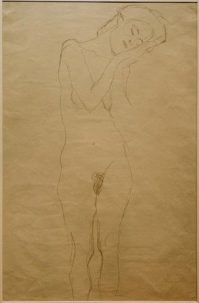 Garota agir de frente, com as mãos na bochecha de Gustav Klimt