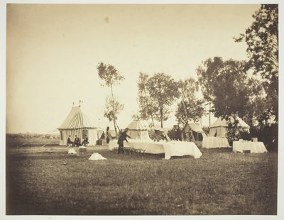 Preparação da Mesa do Imperador, Camp de Châlons, 1857. de Gustave Le Gray
