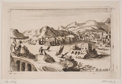 Paisagem costeira montanhosa com edifícios orientais de H. Rosenkilde
