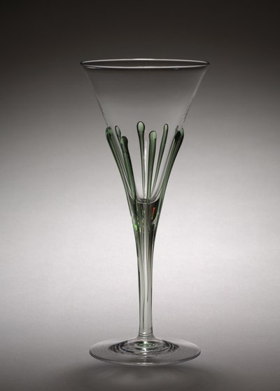 Cálice, c. 1900. de Harry Powell