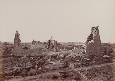 Karnak, Os Pilões de Hórus de Henri Béchard