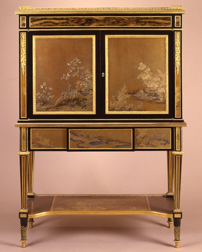 Secretária montada em ormolu no estilo Luís XVI de Henri Dasson