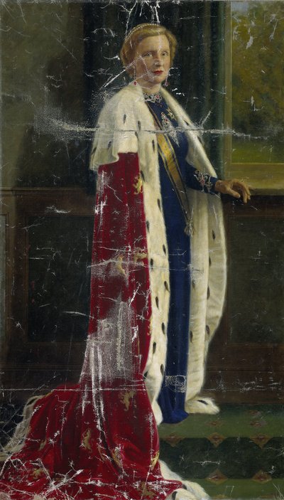 A Rainha Juliana dos Países Baixos com o seu manto de coroação de Henricus Rol