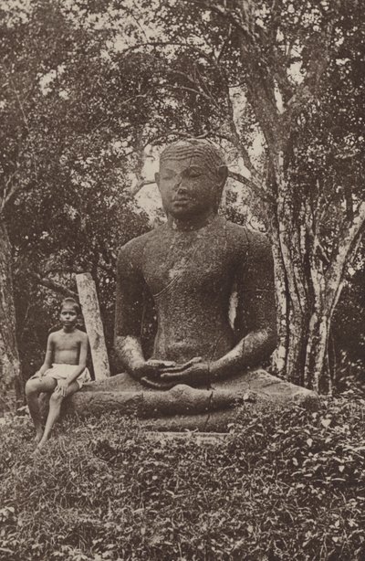 Cidades arruinadas do Ceilão: Estátua Monolítica de Buda (foto p/b) de Henry W. Cave