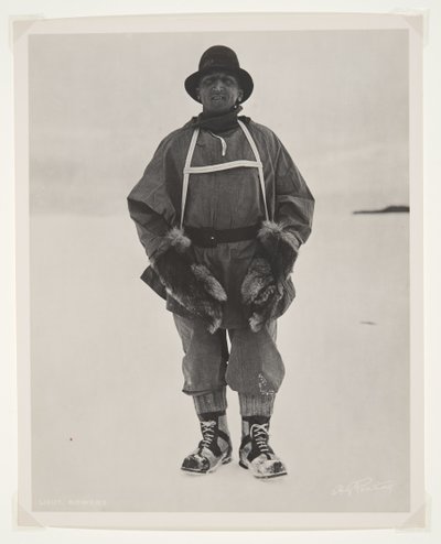Tenente Bowers durante a expedição Terra Nova (1910-13) ao Pólo Sul (impressão de brometo) de Herbert Ponting