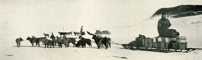 Meares e Demetri com suas equipes de cães saindo de Hut Point, c1911, 1913 de Herbert Ponting