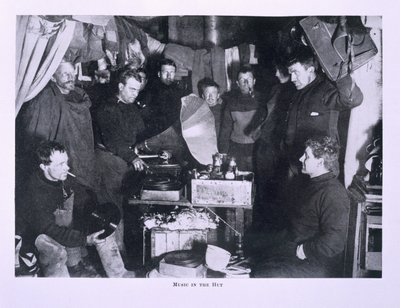 Música na Cabana (incl. Capitão Scott), da "Última Expedição de Scott" de Herbert Ponting
