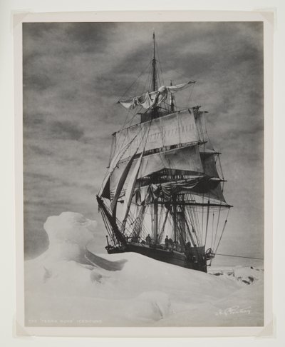 O Terra Nova Icebound (impressão de brometo) de Herbert Ponting