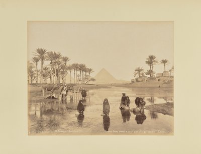 Mulheres, Fellahs, a tirar água perto das pirâmides, Cairo de Hippolyte Arnoux