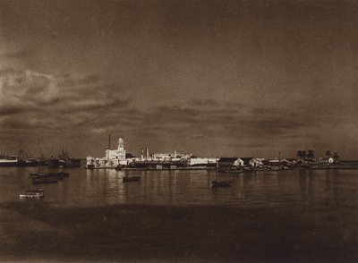 México: Panorama do porto de Vera Cruz com o castelo de San Juan (fotografia a preto e branco) de Hugo Brehme