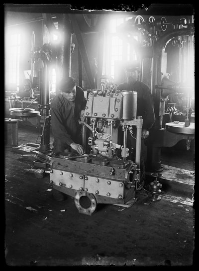 Oficina mecânica do depósito ferroviário de Tampere de Hugo Simberg
