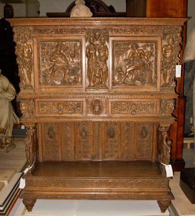 Aparador, meados dos anos 1500. de Hugues Sambin