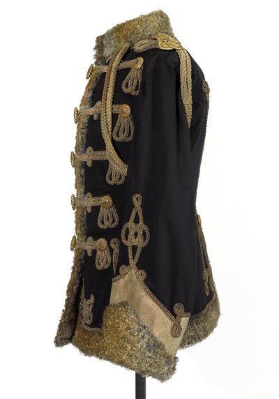 Pelisse, 3º Zieten Hussars, HRH O Duque de Connaught, pré-1914 (pelisse) de Hungarian School