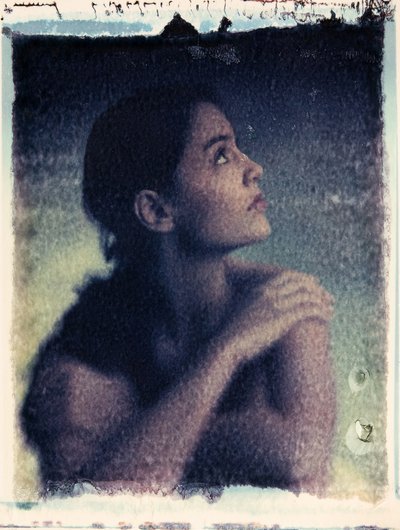 Perfil da Mulher Contemplativa de Ida Publishing