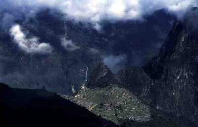Vista geral da cidadela de Machu Picchu (foto) de Incan Incan