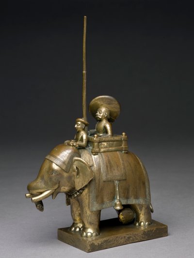 Um oficial montando um elefante, 1795 (latão) de Indian School