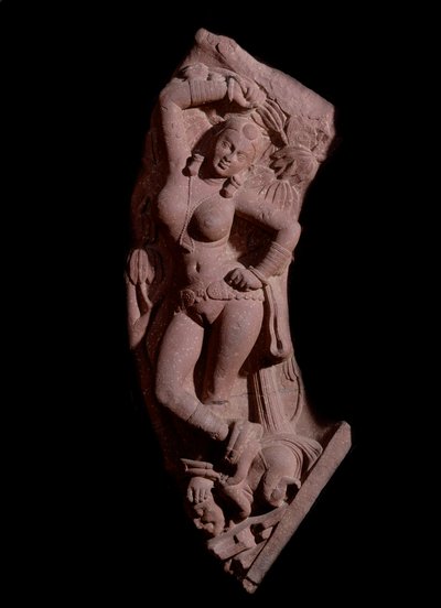 Montagem de donzela numa anã (escultura de arenito vermelho, Império Kushan) de Indian School