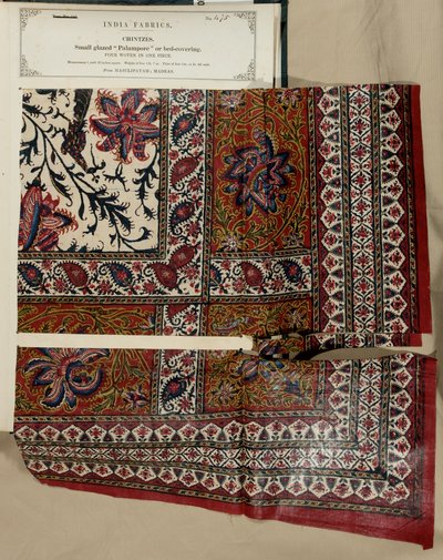 Pequena palampa de vidro ou amostra de cobertura de cama de Masulipatam em Madras, da Coleção de Fabricantes Têxteis da Índia, de John Forbes Watson, publicada em 1866 de Indian School