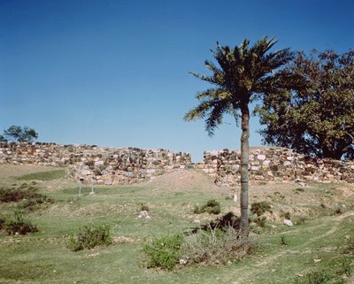 O muro ciclópico, século 5 aC de Indian School