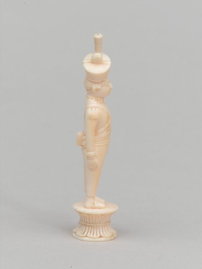 Peão branco, peça de xadrez, Índia, 1820 cerca de Indian School