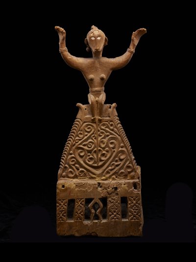 Altar representando o primeiro ancestral feminino (luli) de Indonesian School