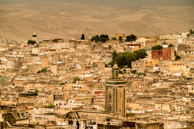 Vista da medina de Fes, Marrocos, 2017 (foto) de Ira Block