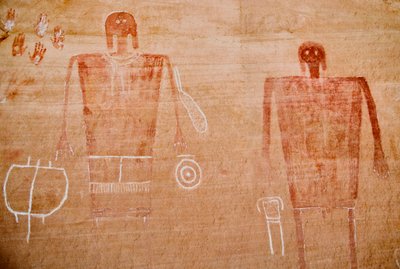 Arte rupestre dos Anasazi e de outros povos primitivos das Quatro Colinas. de Ira Block