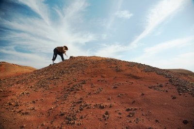 Cenas em Wu Cai Wan, no deserto de Gobi, Xinjiang, China Ocidental, 2007 (foto) de Ira Block