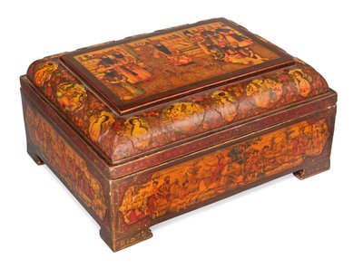 Caixão Qajar (papel machê laqueado) (ver também 909578-9) de Iranian School