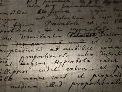 Duas páginas de revisões do Principia Mathematica de Isaac Newton