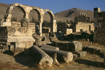 Visão geral, período omíada (661-750) de Islamic School