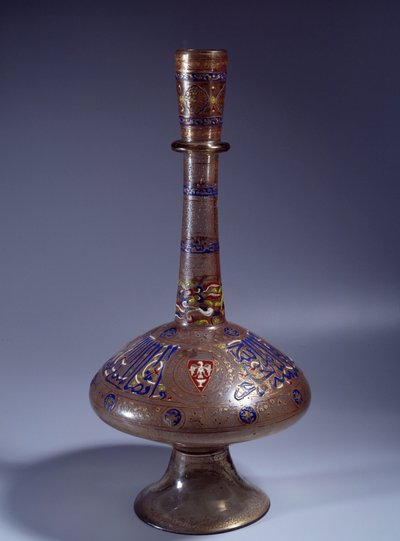 Arte Islâmica: a garrafa tem o gargalo de vidro do Vice-Rei Tuquztemur há muito tempo. 1345 aproximadamente do Egipto ou da Síria. Dim. 50 cm. Paris, Museu do Louvre de Islamic School