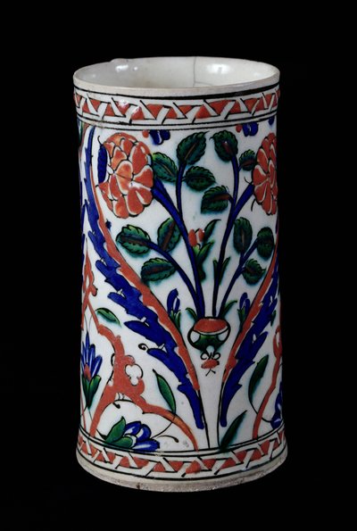 Pote com decoração floral, Iznik (cerâmica) de Islamic School