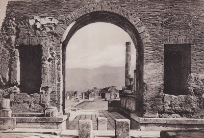 Arco Di Nerone, Arco de Nero (foto a p-b) de Italian Photographer