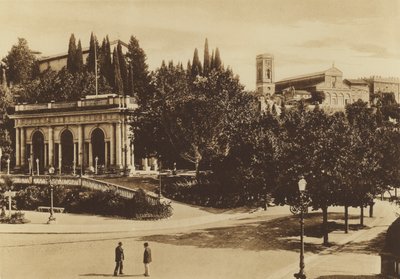 Firenze / Florença: Parte da Piazzale Michelangiolo com a Loggetta, a Igreja de S Salvatore e a Basílica de S Miniato (foto p/b) de Italian Photographer