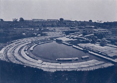 Itália: Syracuse, ruínas do ginásio Graeco-Romano (foto a p/b) de Italian Photographer