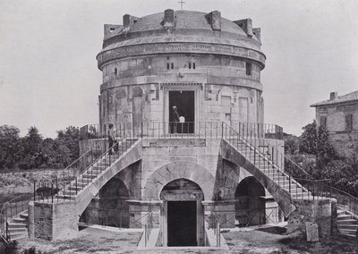 Itália: Túmulo teodórico, Ravenna (foto a p/b) de Italian Photographer