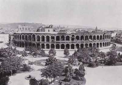 Itália: Verona, a arena romana (foto a p/b) de Italian Photographer