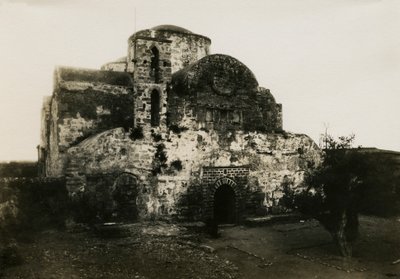 Mosteiro de Agios Varnavas, Engomi, Chipre, fotografia de Camille Enlart, Paris de Italian Photographer