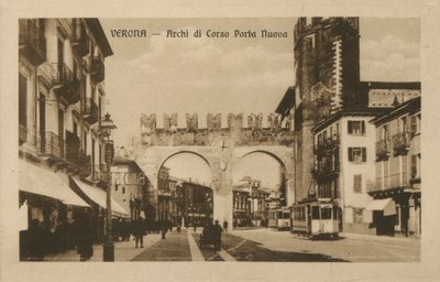 Verona: Arcos do Corso Porta Nuova (fotografia a preto e branco) de Italian Photographer