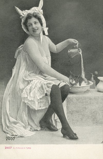 Mulher, bonnet, burro, orelhas de Italian Photographer