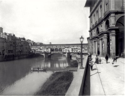 Ponte Vecchio e a fachada do Uffizi de Italian Photographer Italian Photographer