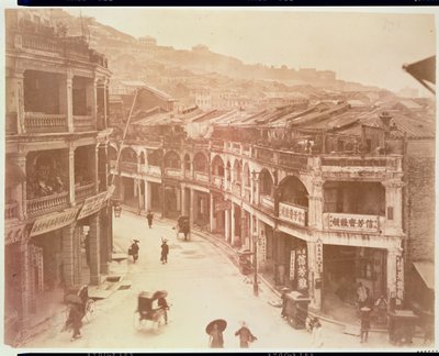 Uma rua em Hong Kong (impressão de albume) de Italian School
