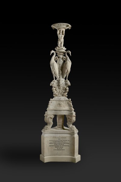 Candelabro com imagem de guindastes (mármore) de Italian School
